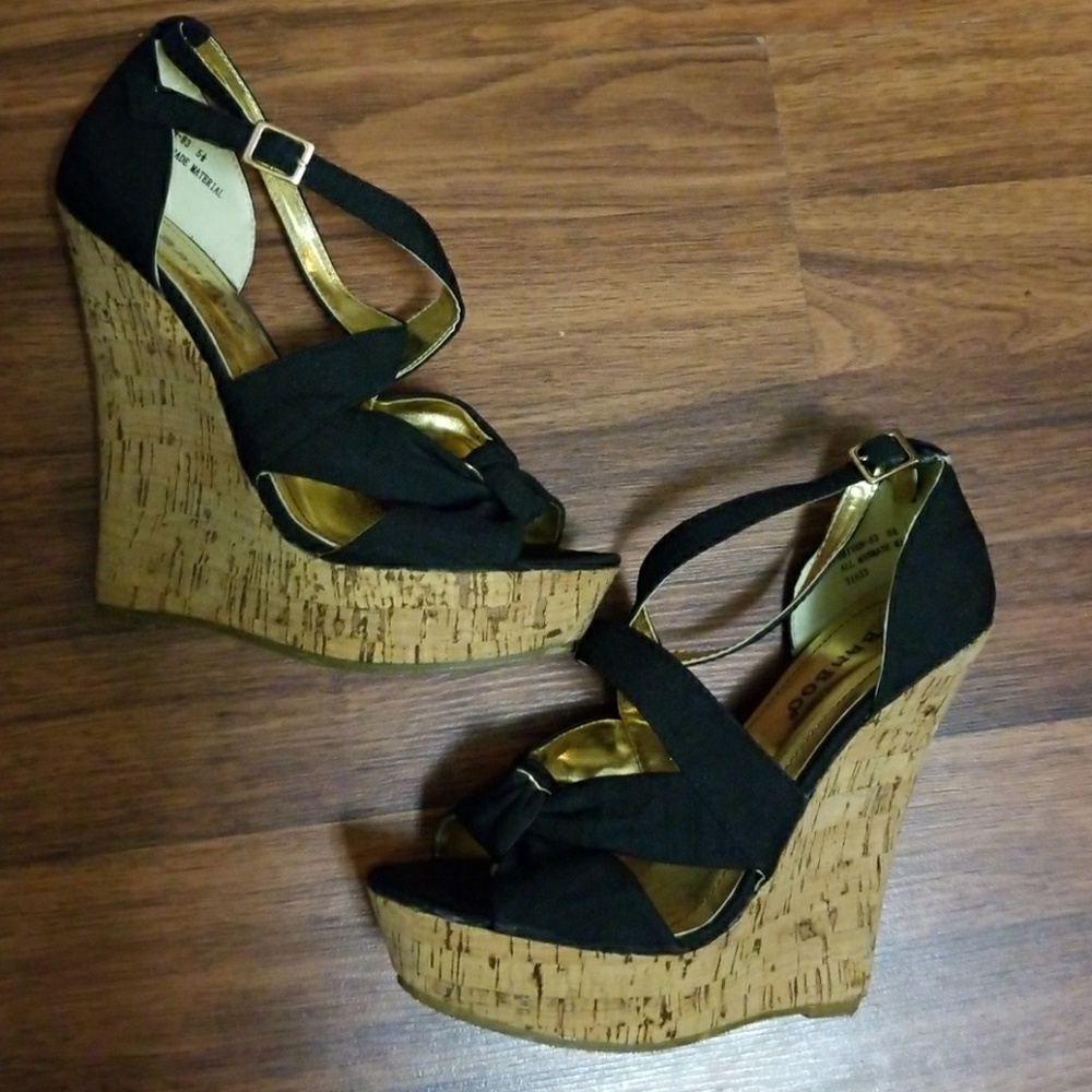 Black wedges size 5.5 like new